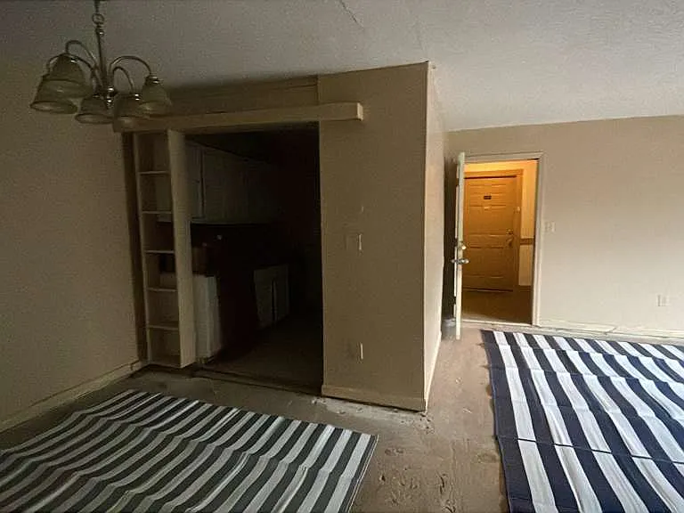 1505 Camelot Dr #1505 — Photo 5