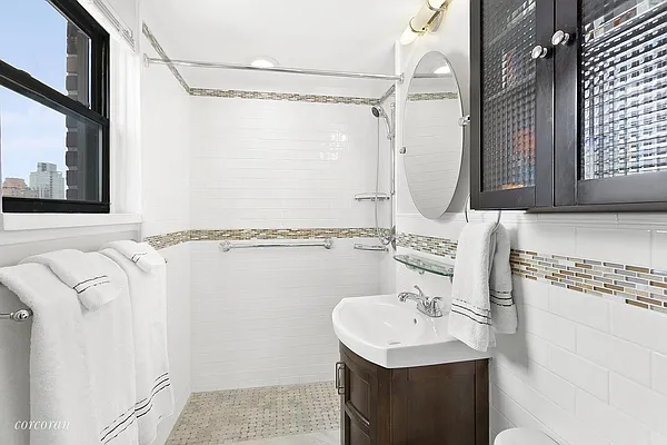 Sold by Corcoran | media 6
