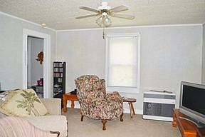 5th image of 18417 Us 221 N