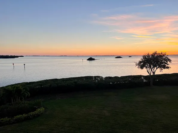 1810 Mariner Dr APT 206, Tarpon Springs, FL 34689