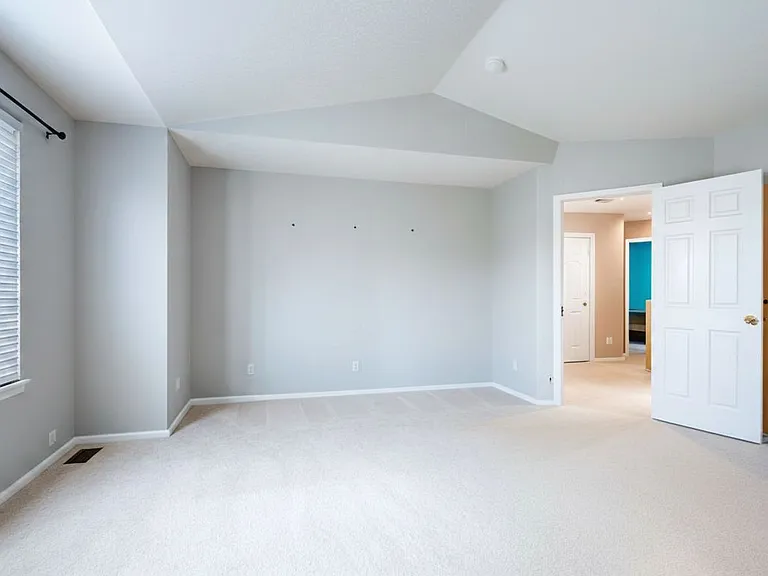 19523 E Bethany Dr — Photo 10