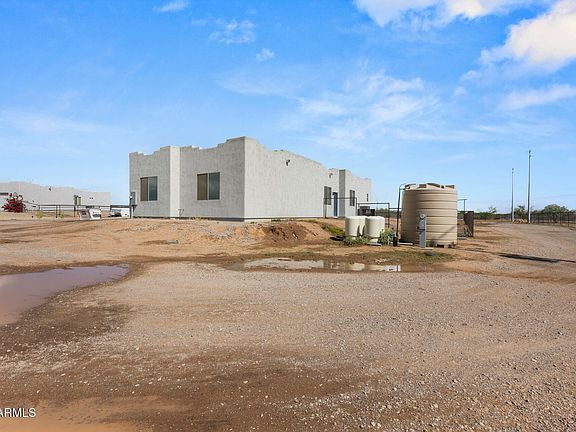 4th image of 32011 N 225TH Drive