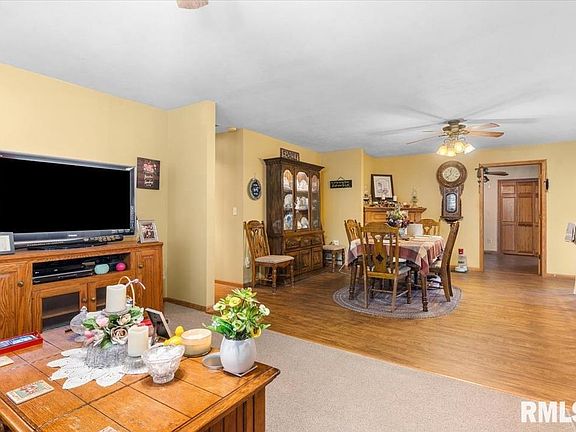 5th image of 1208 Pine Ln