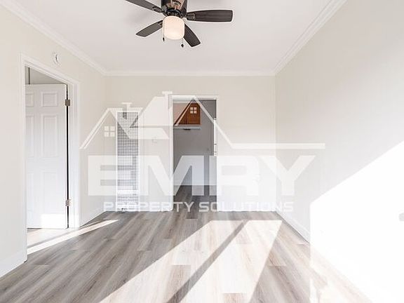 3rd image of 432 N Poplar Ave APT A