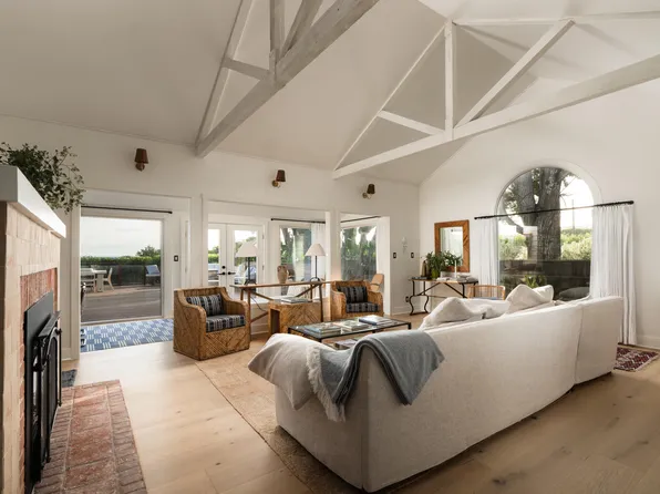 1413 Shoreline Dr, Santa Barbara, CA 93109