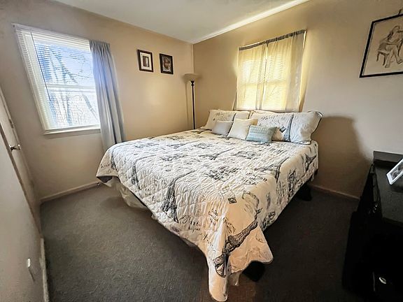 5th image of 1003 Lockett Dr