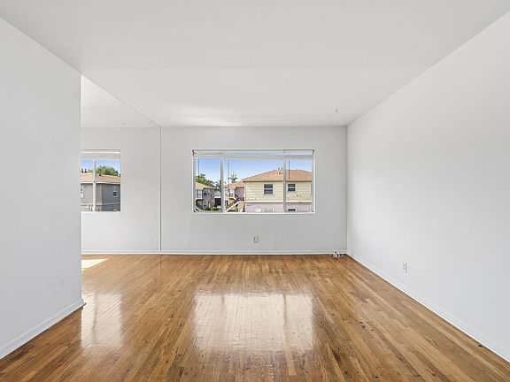 5th image of 4100 Wade St APT 8