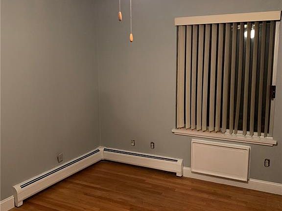 4th image of 11 Barnett Dr Unit 1