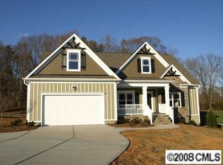208 Shepherds Bluff Dr, Mooresville, NC 28115