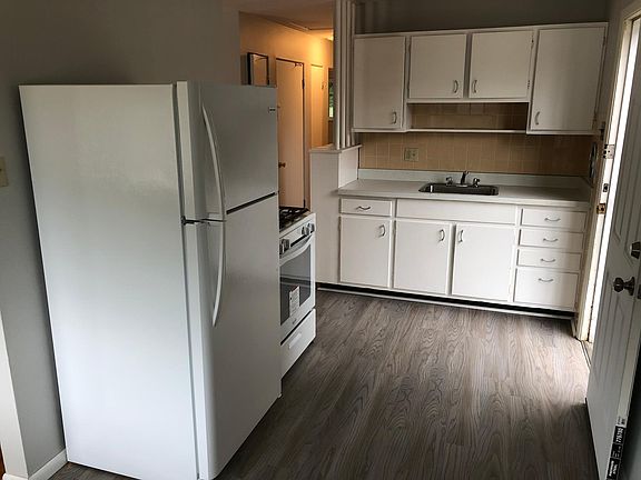 5th image of 3118 Sherman Dr