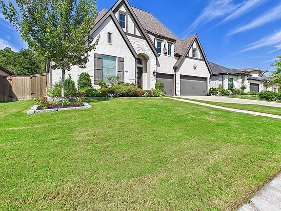 3rd image of 22058 Breakwater Ln
