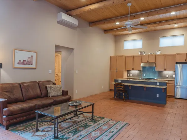 109 Candelario St, Santa Fe, NM 87501