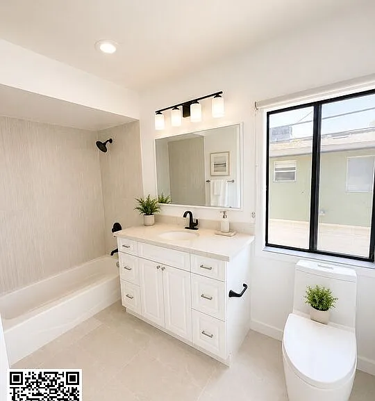 22 28th Ave — Photo 10