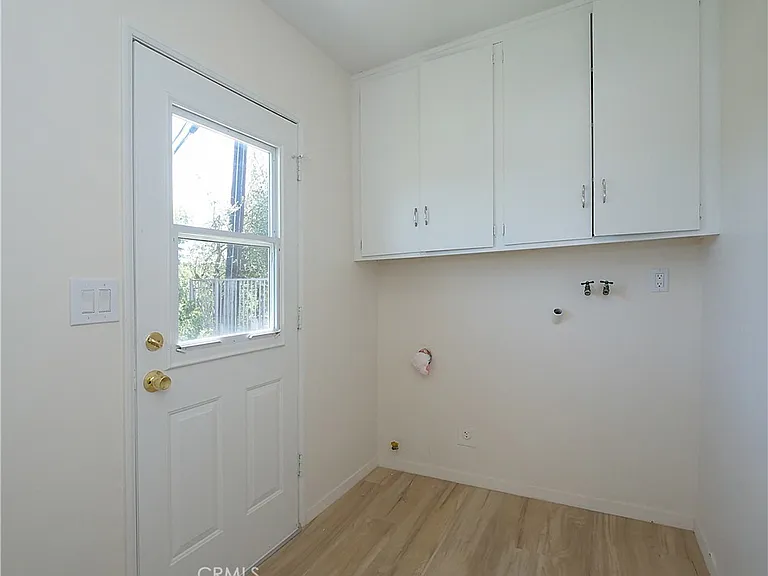 27665 Longhill Dr — Photo 14