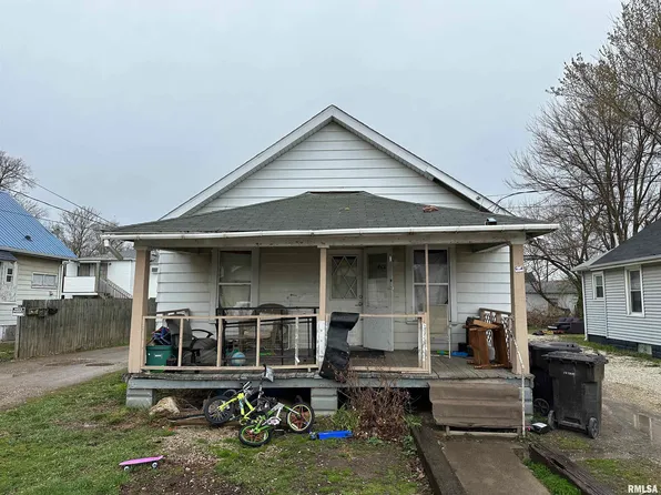 412 1/2 Monson St, East Peoria, IL 61611
