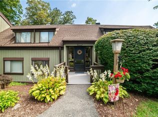 86 Heritage Vlg #C, Southbury, CT 06488