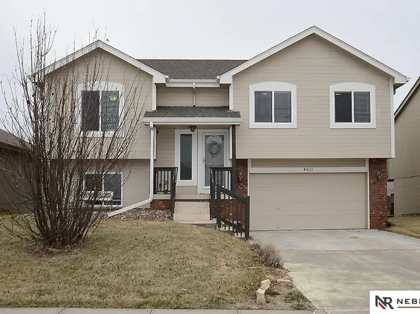 4611 Springview Dr, Papillion, NE 68133