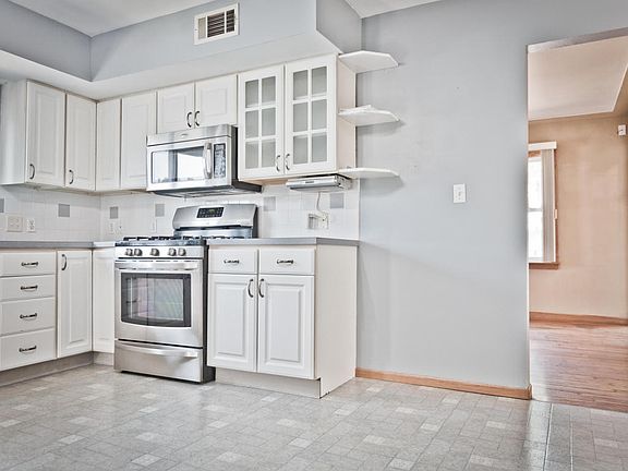 5th image of 124 Nora St SE