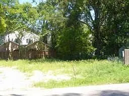 Building Photo 3