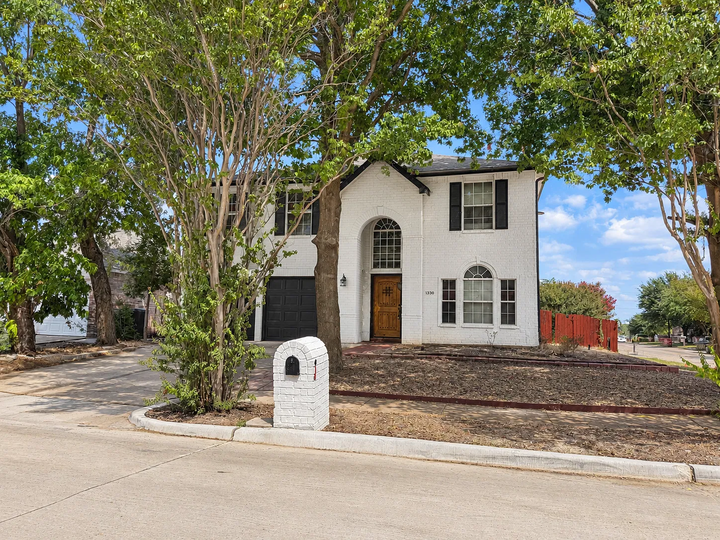 4 bed, 2185 sqft, $3,000 — Photo 2