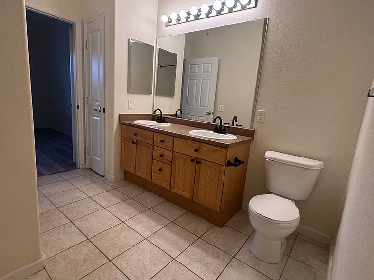 8457 S Hoyt Way #303 — Photo 34