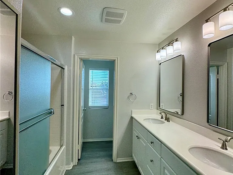 297 Tustin Field Dr — Photo 32
