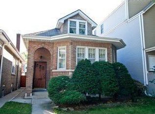 5711 N Rockwell St, Chicago, IL 60659