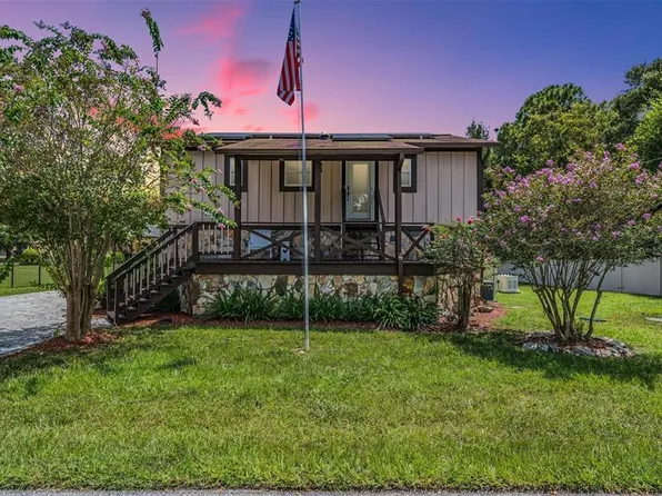 9100 Debbie Ln, Hudson, FL 34669