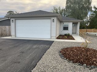 214 Miller St, Sutherlin, OR 97479