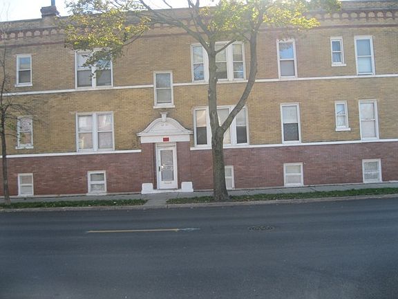 2nd image of 958 N Lawndale Ave