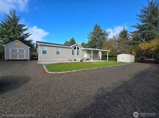 526 Canal Dr SE, Ocean Shores, WA