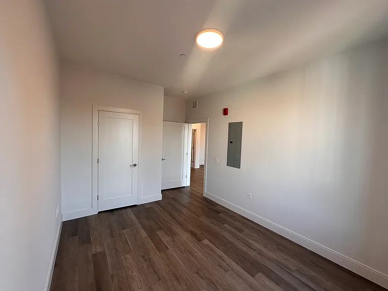 959 Dorchester Ave #404 — Photo 8