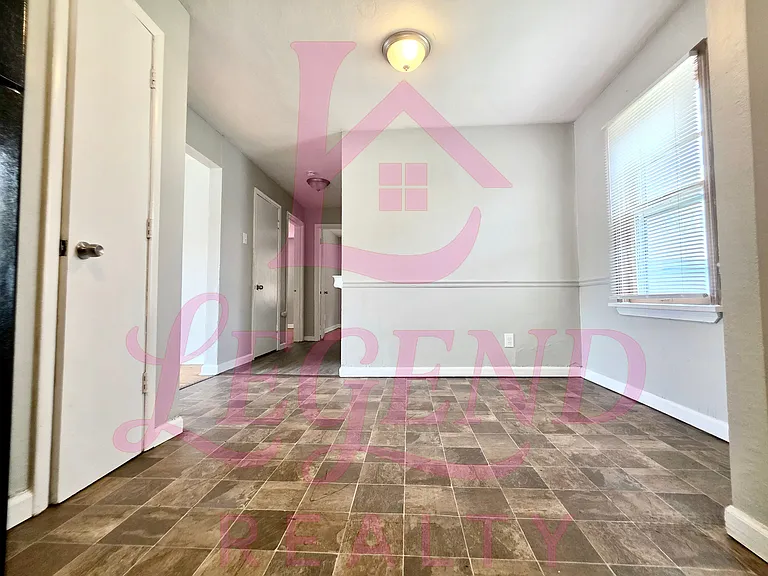6214 Jefferson Ave — Photo 5