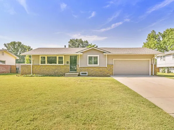 9019 W 10th St N, Wichita, KS 67212