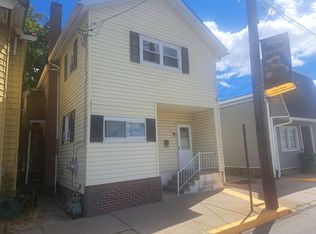 108 E 1st Ave #110, Derry, PA 15627