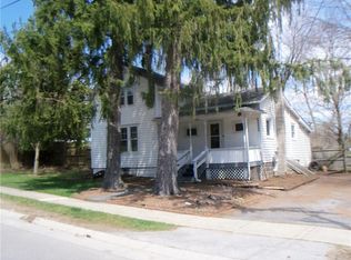 7 Cross St, Naples, NY 14512