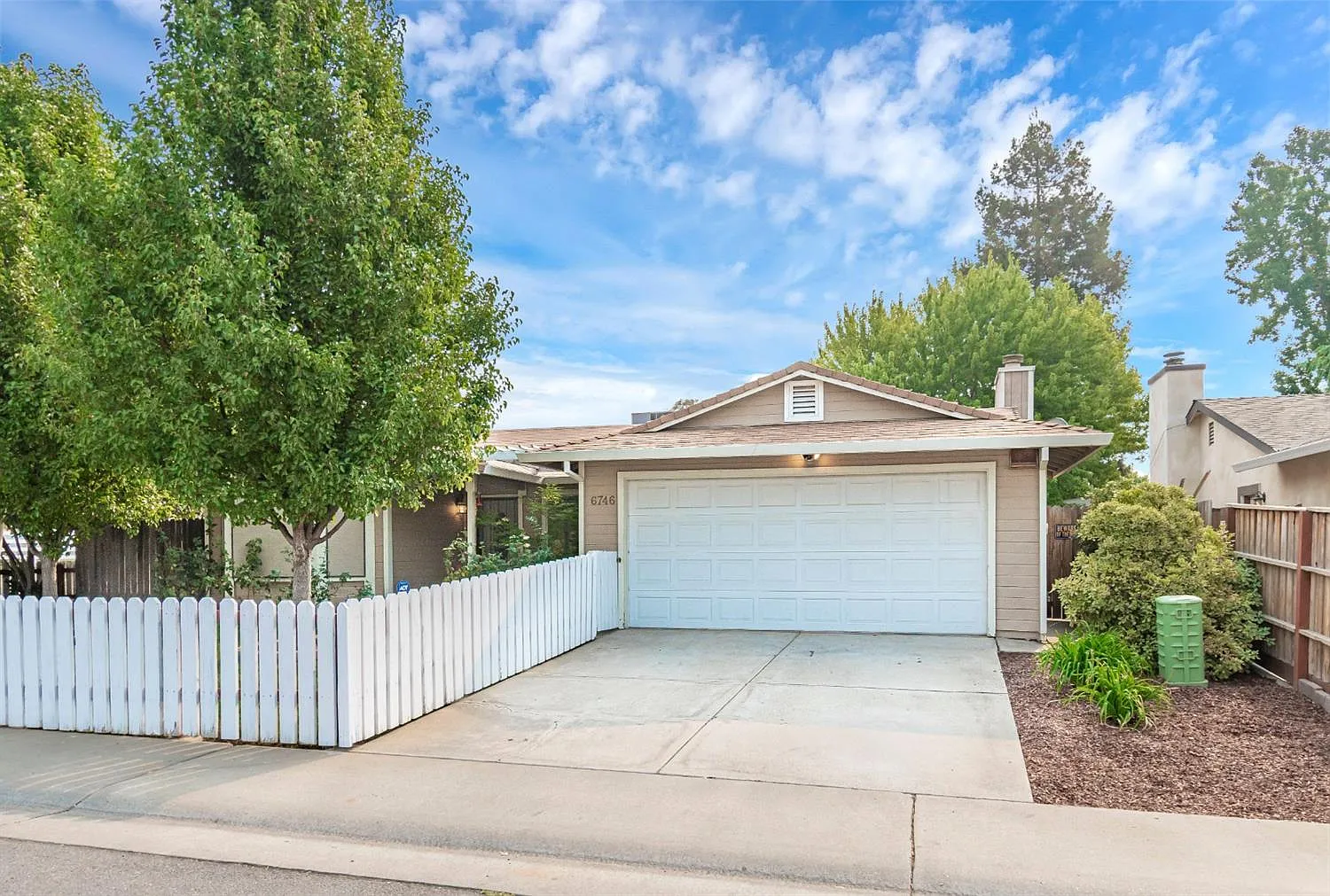 6746 Sun Acer Way photo 1