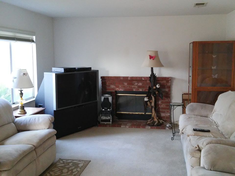1st image of 771 Buckeye Cir