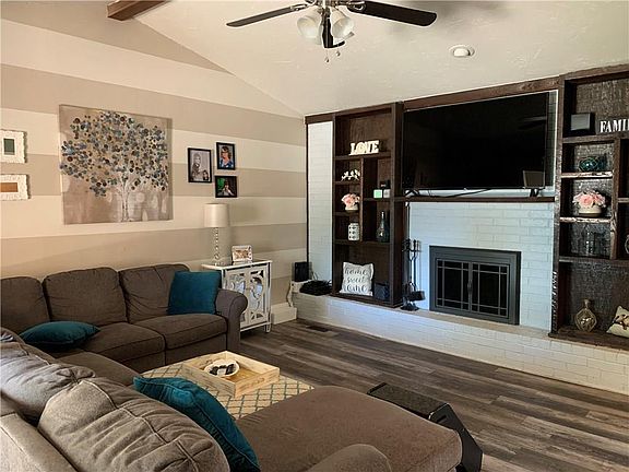 2nd image of 309 Magnolia Blossom Ln