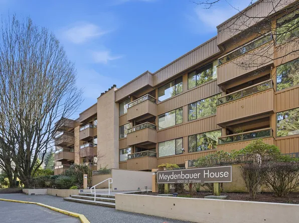 10101 SE 3rd St, Bellevue, WA 98004