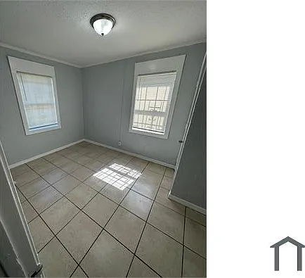 2524 Moncrief Rd — Photo 17