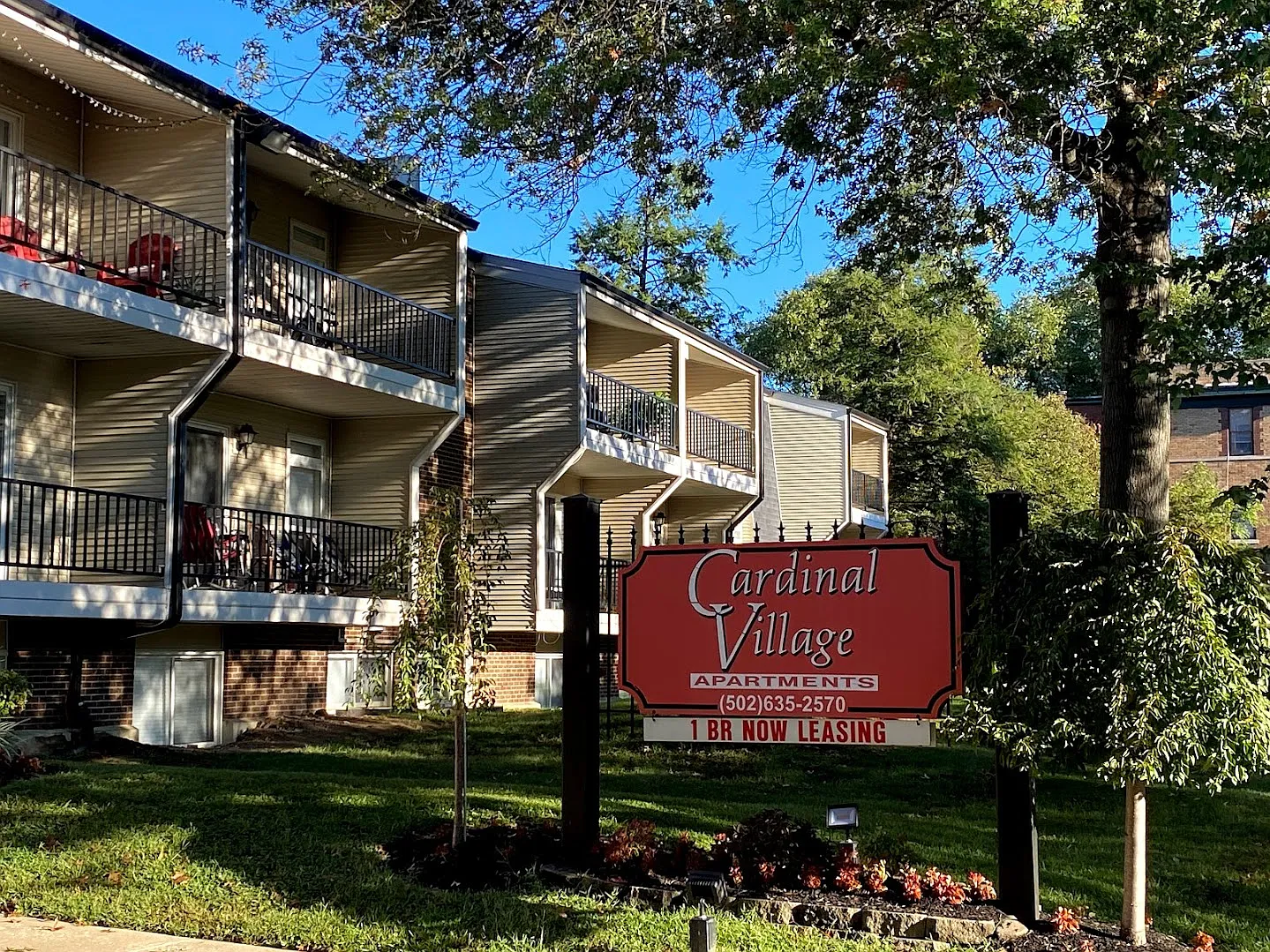 Cardinal Village — Photo 3
