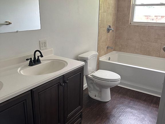 5th image of 7748 Berchman Dr
