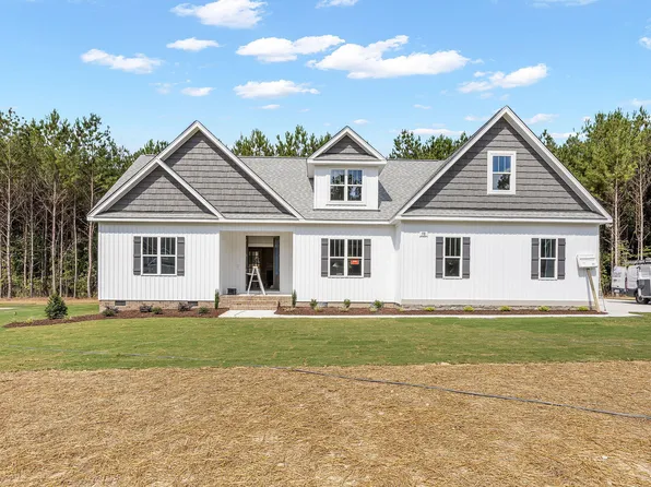98 Freedom Ridge Dr, Smithfield, NC 27577