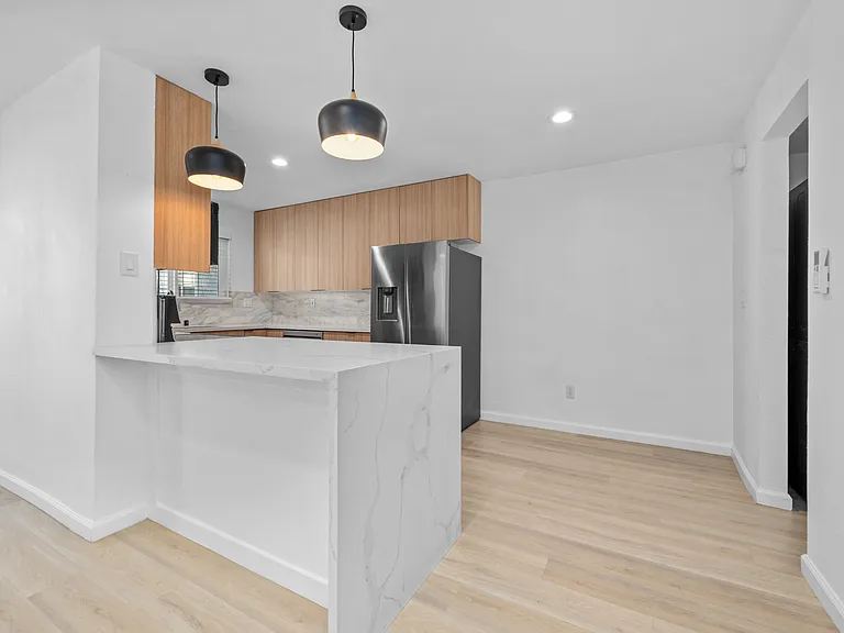 4360 Hamilton St #3 — Photo 2