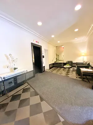 Rented by Corcoran | media 6