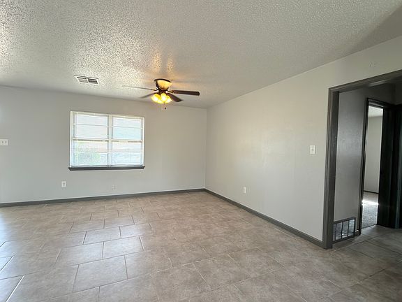 4th image of 6926 SW Forest Ave