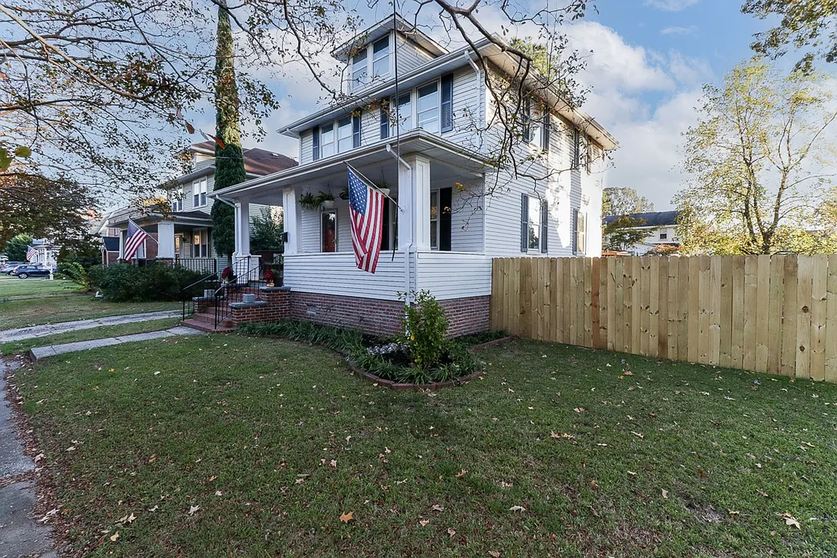 Building Photo - 3611 Orange St