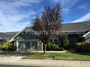 89 Sky Hawk Dr, Eagle Point, OR 97524