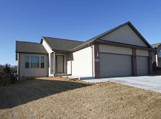 4201 W Milton Rd, Lincoln, NE 68528